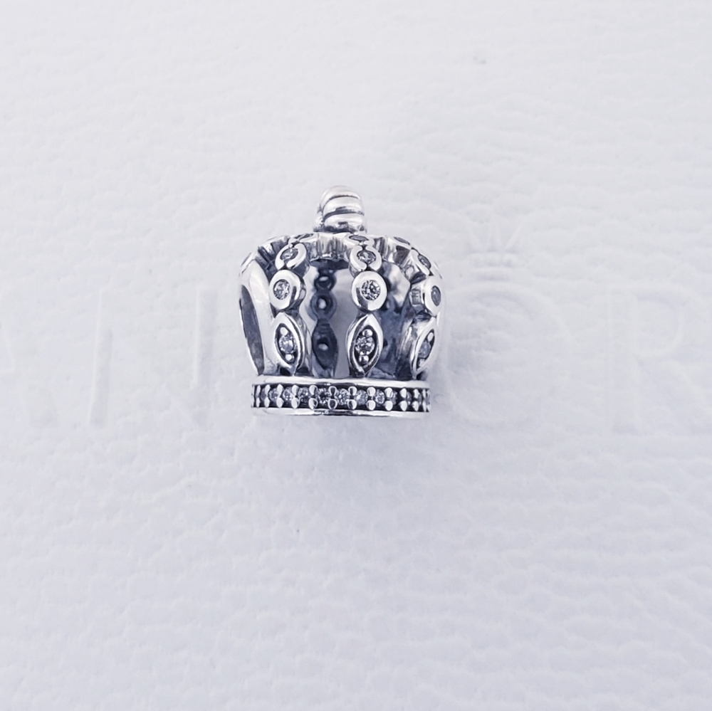 👑Authentic Pandora ⭐️RETIRED⭐️ CROWN CHARM